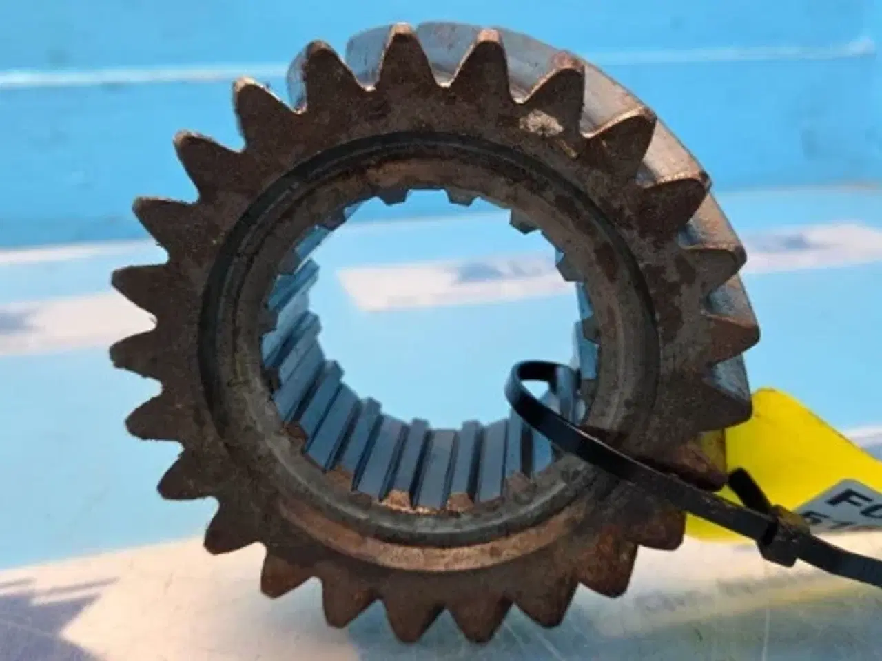 Billede 3 - Ford 8260 Tandhjul 5166035