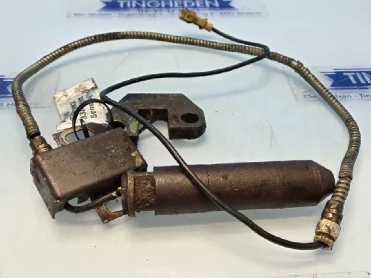 Billede 2 - Massey Ferguson 3060 Sensor Pin 3382356M2