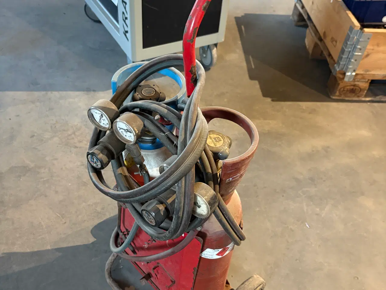 Billede 3 - Gas og ilt sæt med ejendoms flasker