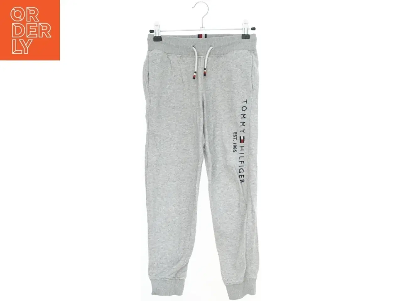 Billede 1 - Grå sweatpants med logo fra Tommy Hilfiger (str. 140)