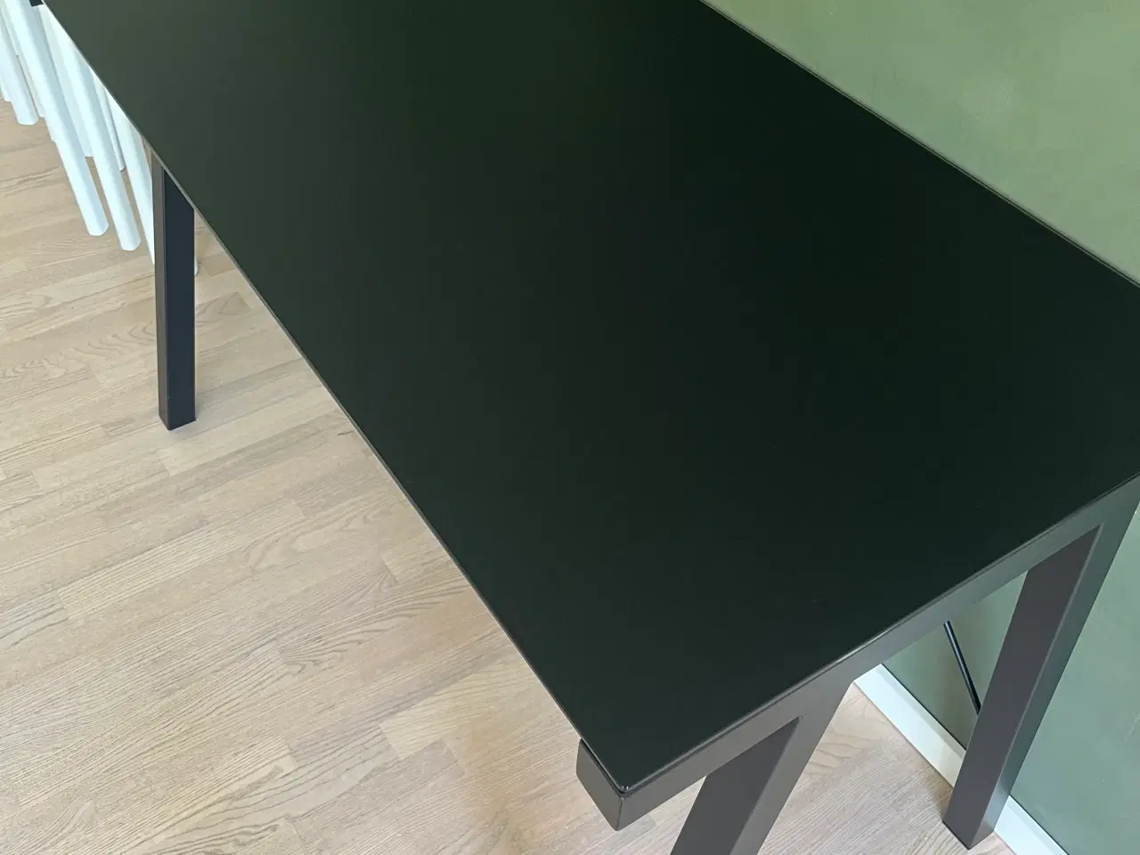 Billede 1 - Skrivebord i metal