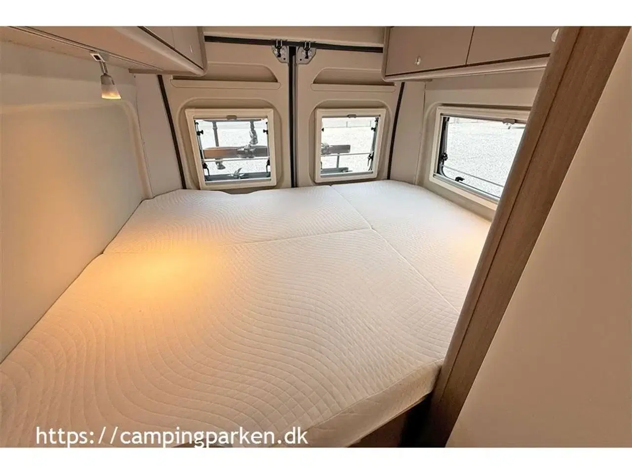 Billede 10 - 2024 - Carado CV600 Pro   Campervan på 6 meter, 9-trins automatgear, 140hk, anhængertræk og 2 solcellepaneler