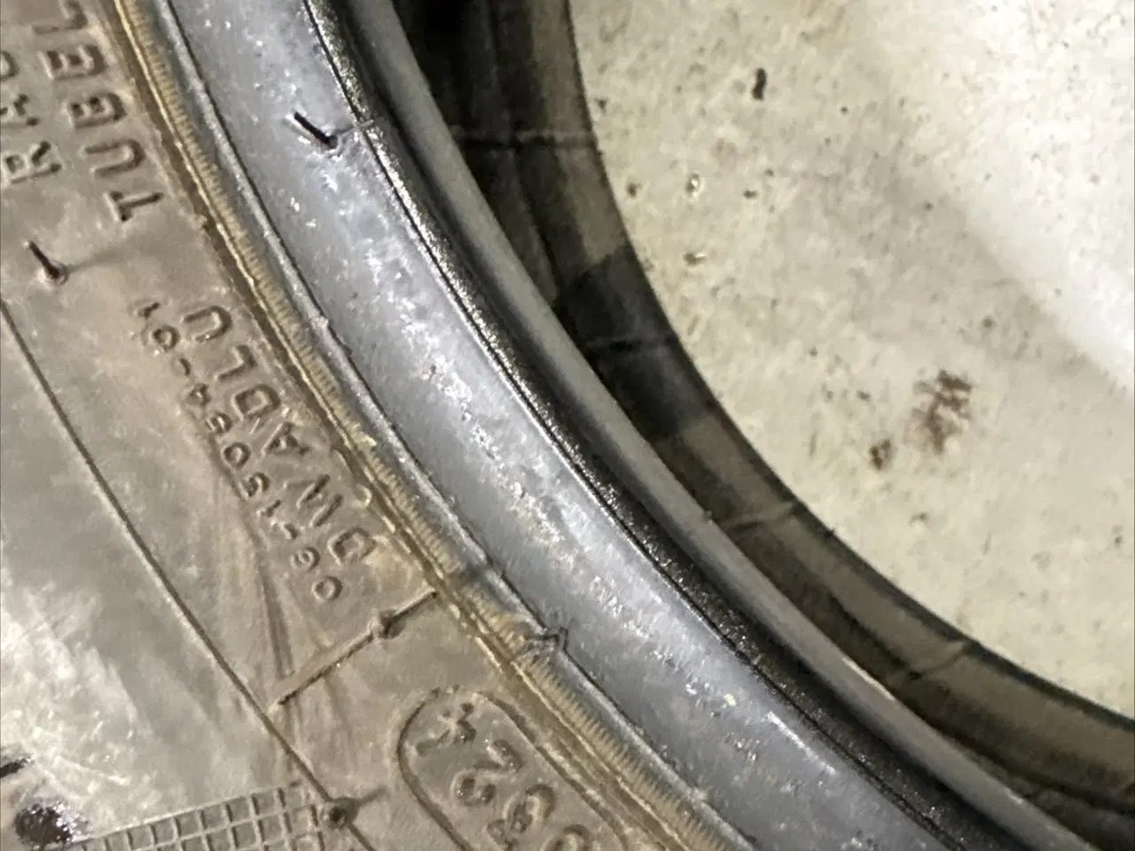 Billede 1 - 4 brugte kleber helårsdæk 205/55 16