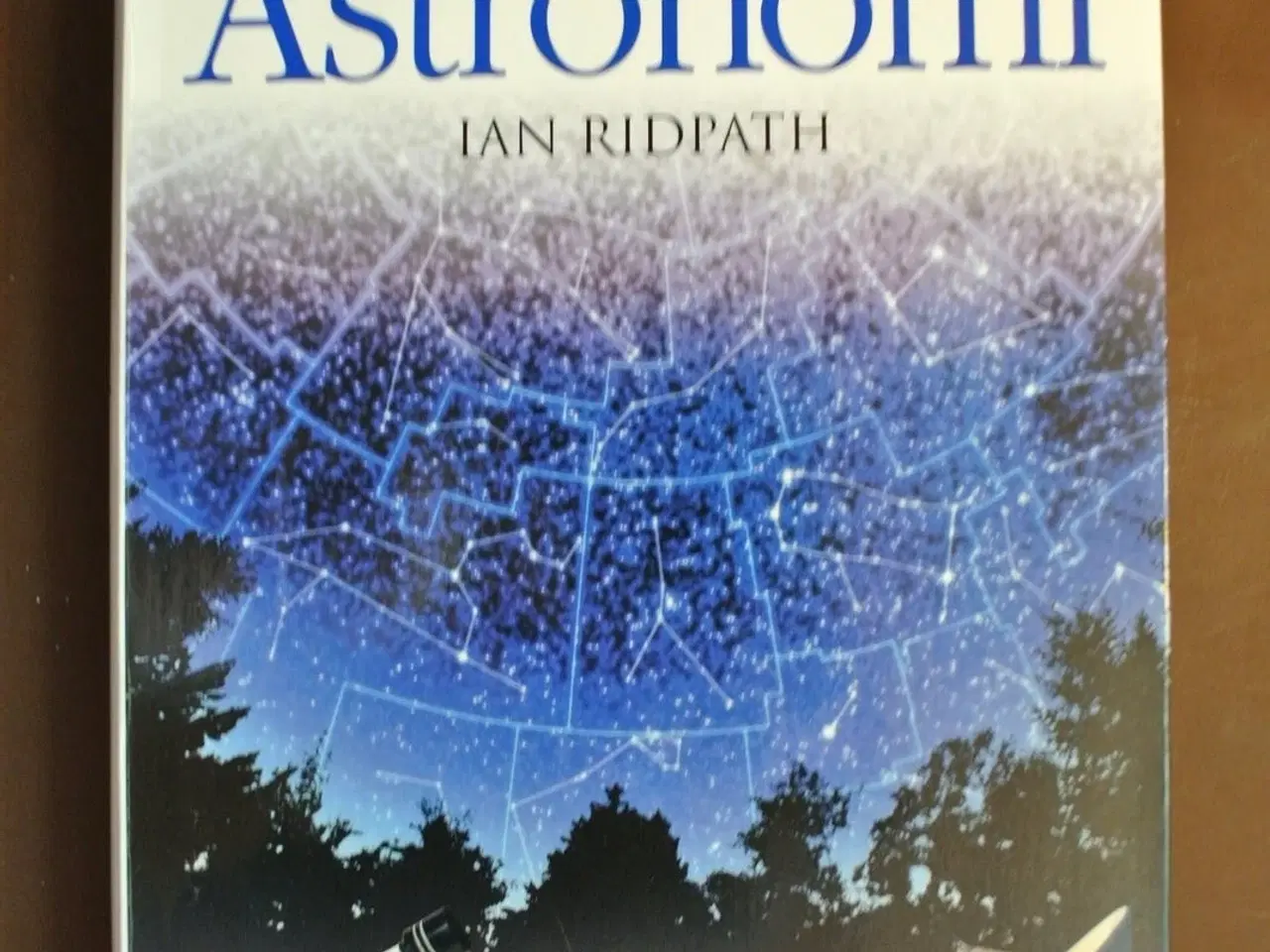 Billede 1 - aschehougs bog om astronomi, af ian ridpath, emne: