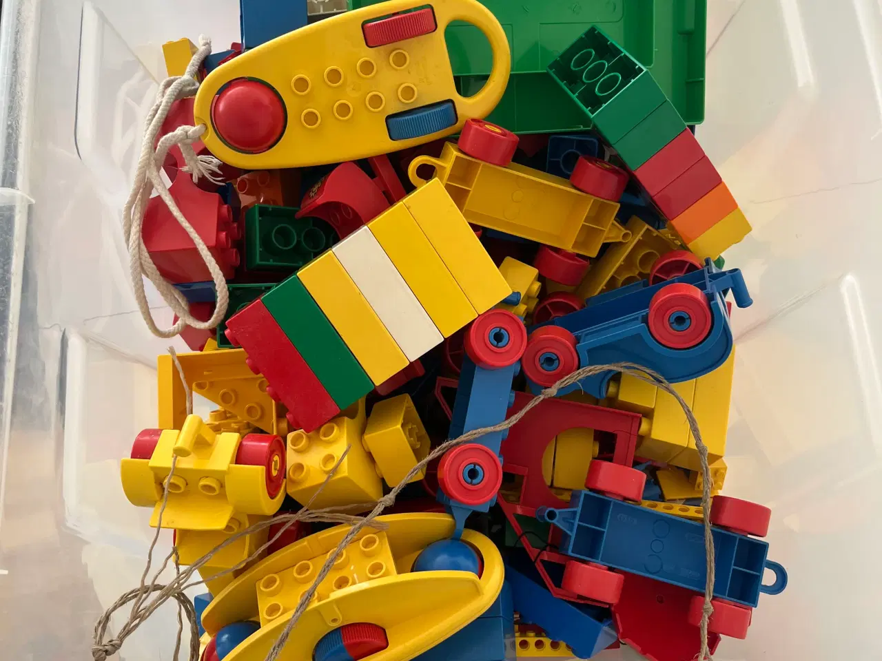 Billede 2 - Legoklodser to kasser