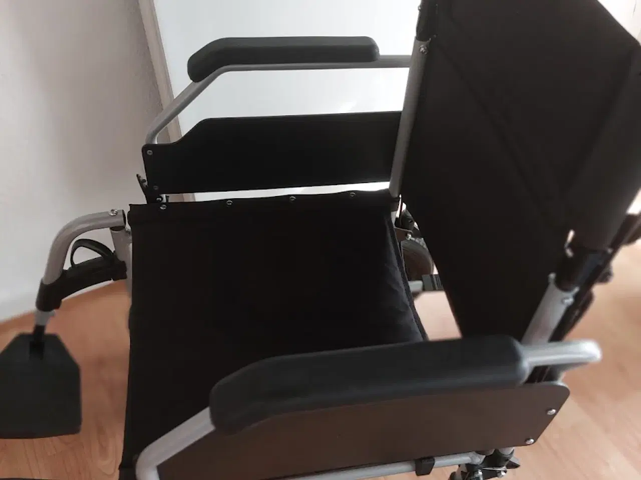 Billede 6 - KØRESTOL LETVÆGT   MODEL KILBERRY BOGOTA