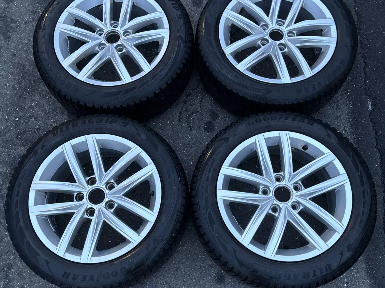 Billede 2 - VW Alufælge originale 16 tommer 5x112