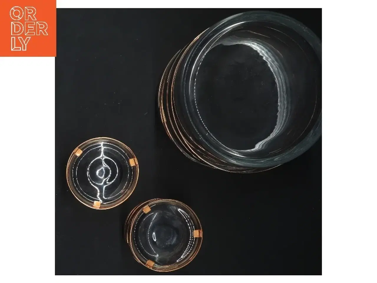 Billede 3 - Glassvaser med kobberfarvet mønster fra Stelton (str. Ø 11x16 og Ø 5,5x7,3 cm)