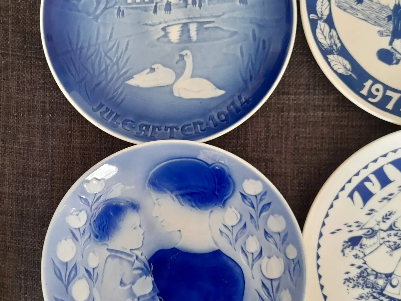 Billede 4 - 8 FORSKELLIGE PORCELAIN OPHÆNGTE TALLERKENER