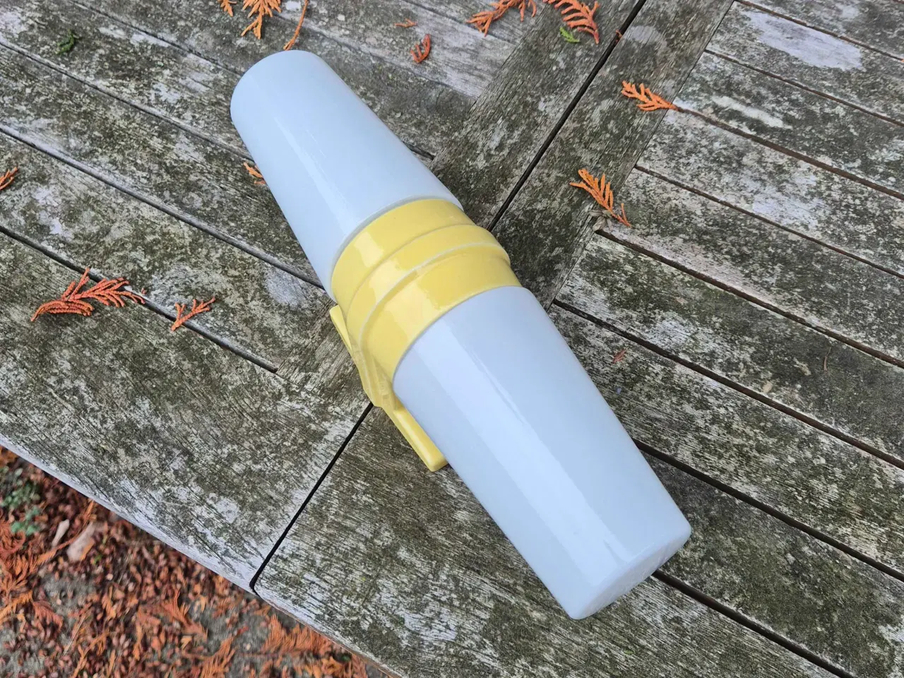 Billede 11 - Gul badeværelseslampe fra Ifö