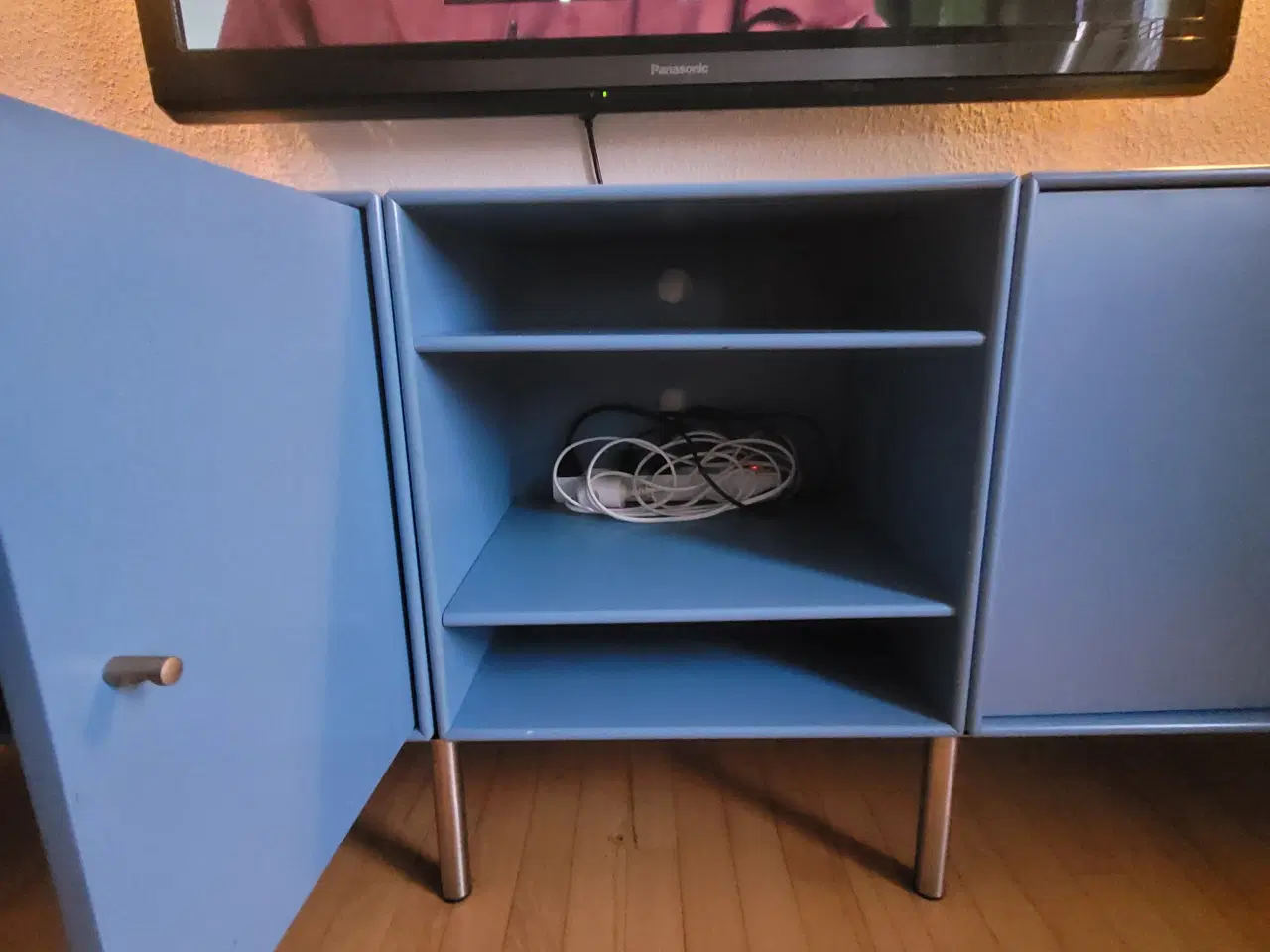 Billede 6 - Tv bord " Montana look a like"
