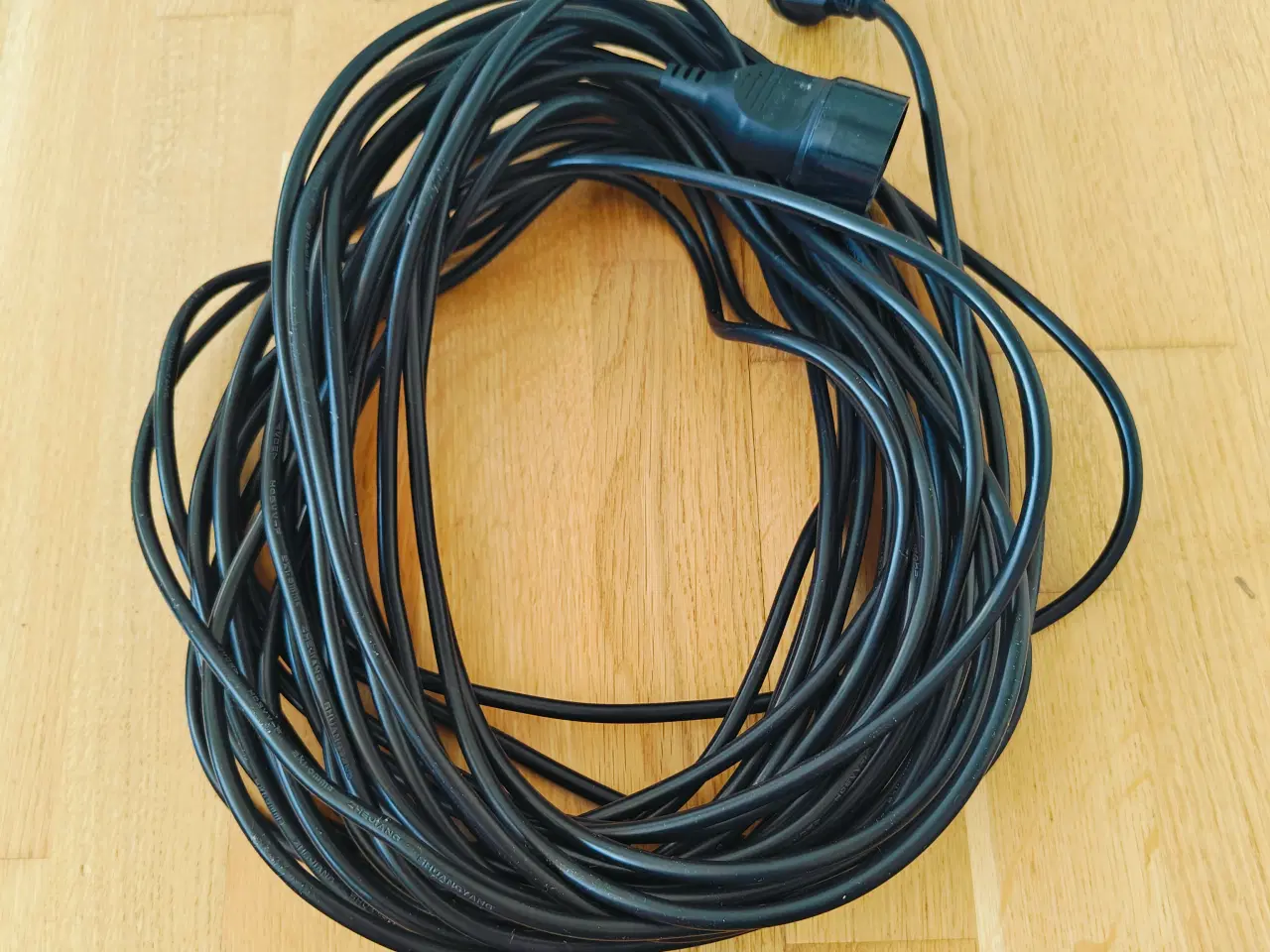 Billede 1 - Forlængerledning uden jord 20 meter sort