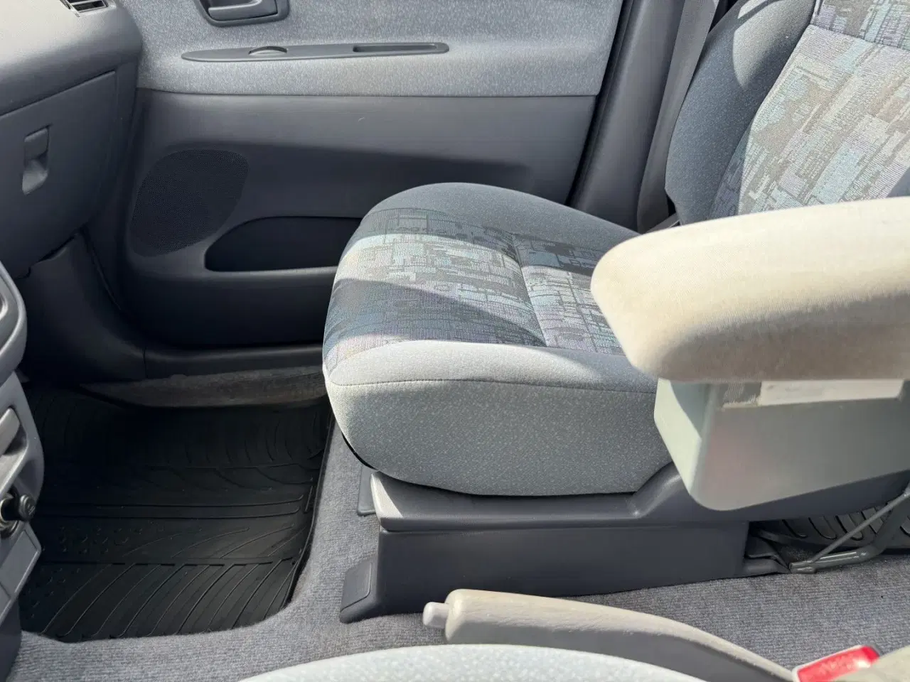 Billede 13 - Toyota Picnic 2,0 129HK Aut.