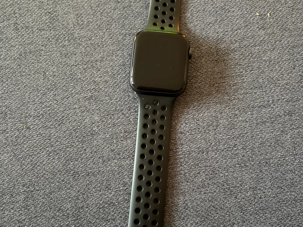 Billede 1 - Apple Watch s6 Nike model med e-sim 44mm sort