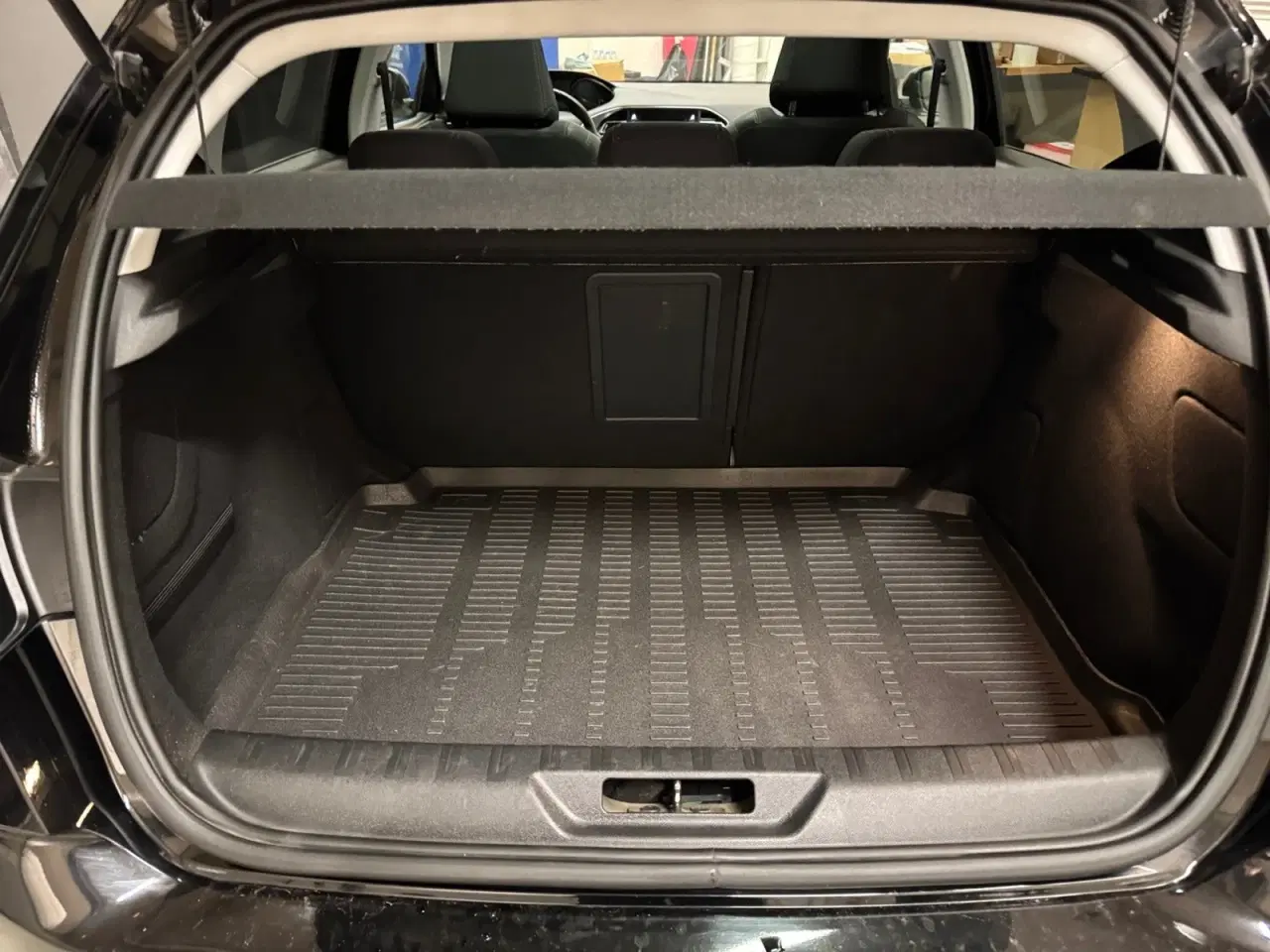 Billede 11 - Peugeot 308 1,5 BlueHDi 130 Allure Sky