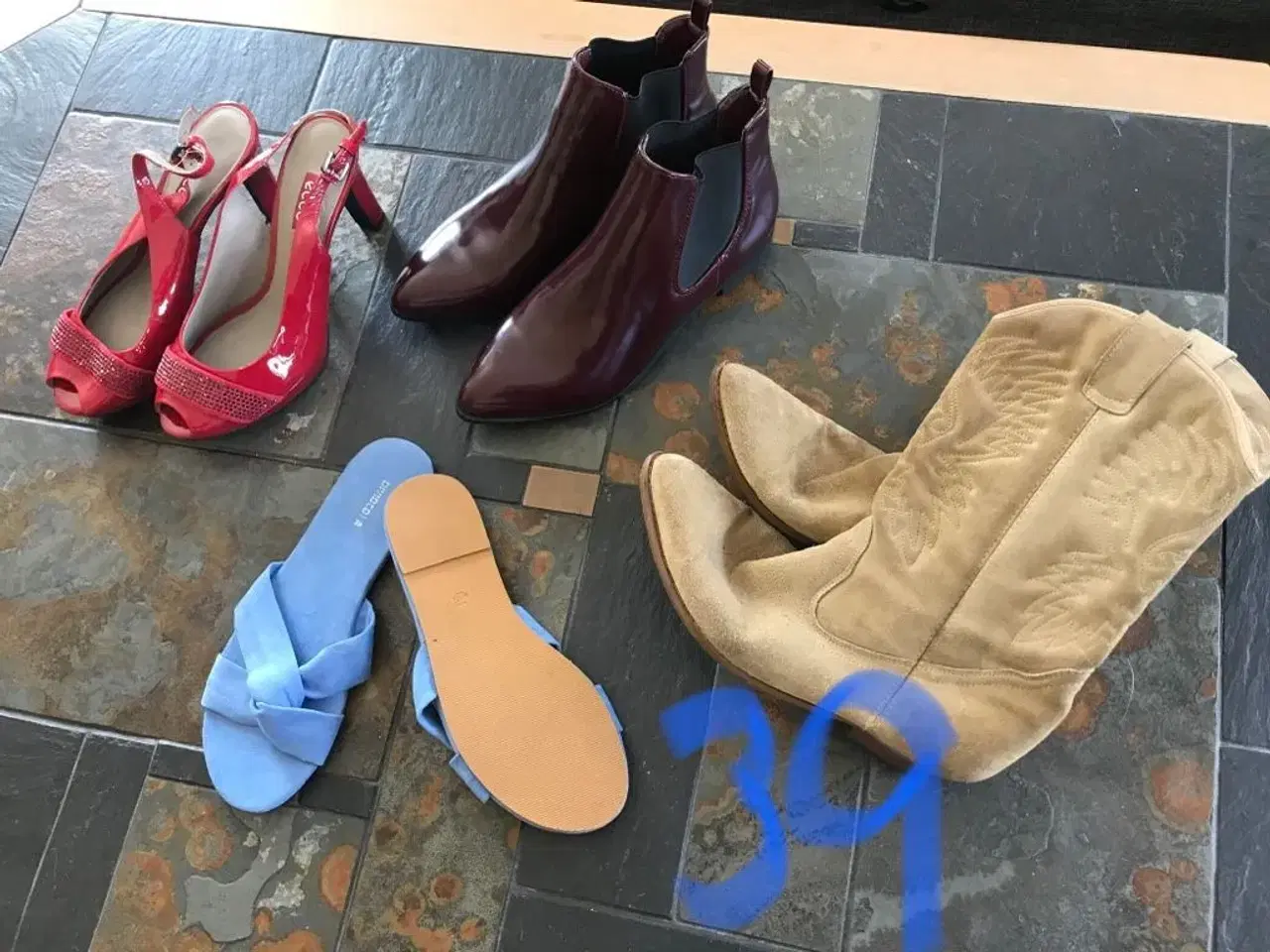 Billede 2 - Sko, støvler og sandaler