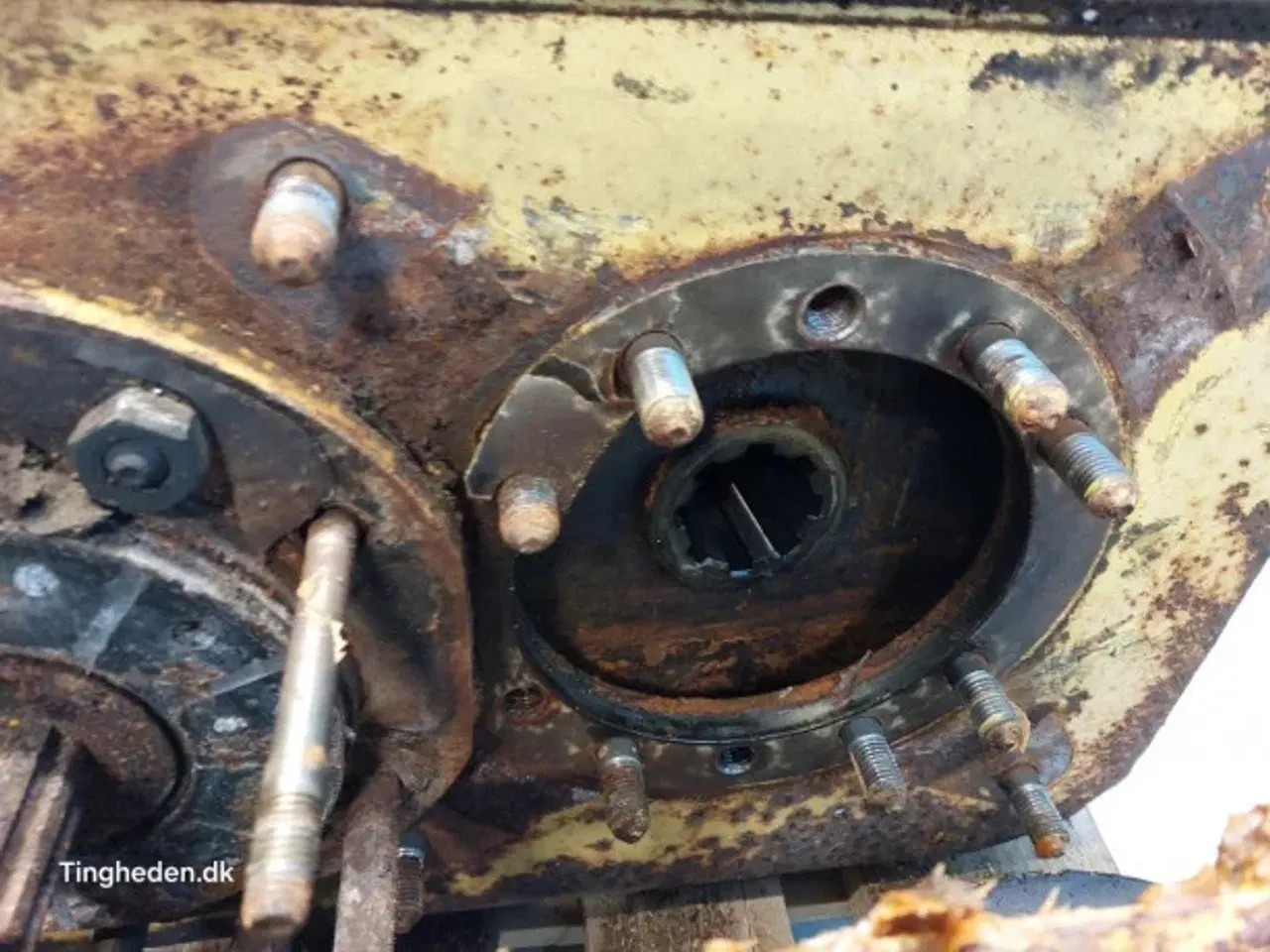 Billede 10 - New Holland M140 Foraksel