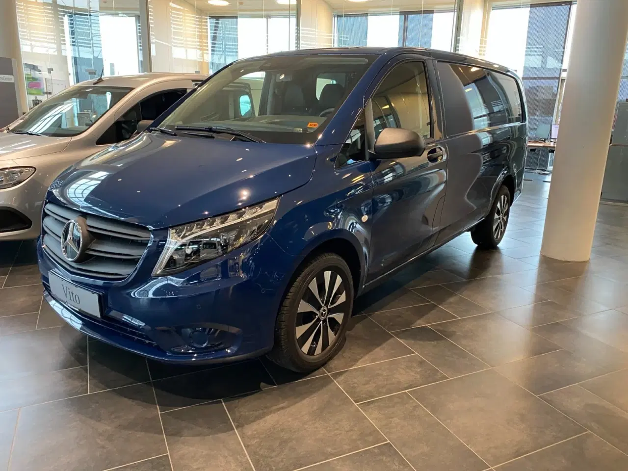 Billede 1 - Mercedes Vito 119 2,0 CDi Kassevogn aut. L RWD