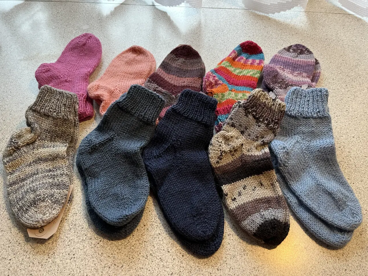 Billede 1 - Strømper str. 1 år