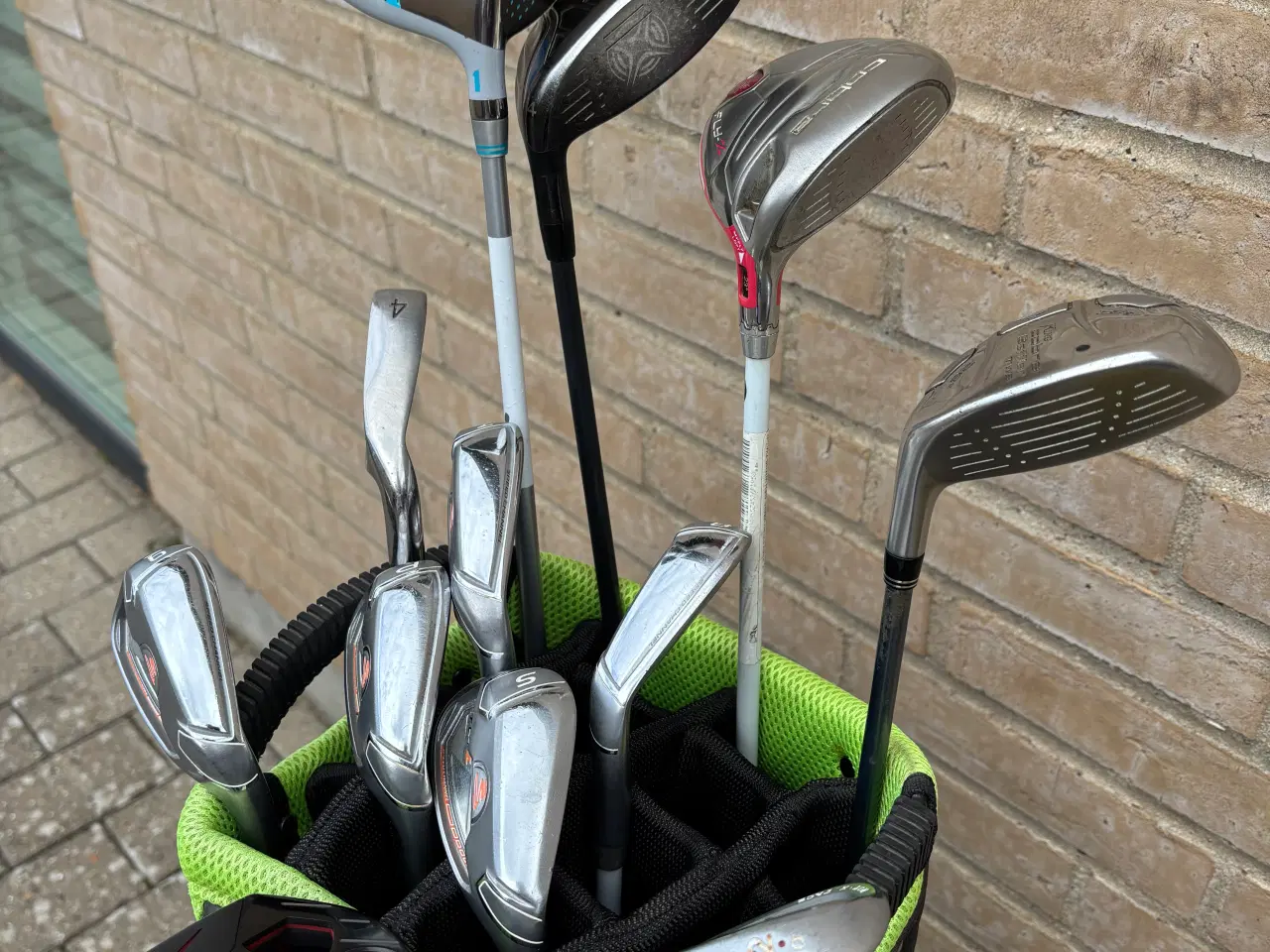 Billede 3 - Golf sæt, Dame med 12 jern / køller og bag 
