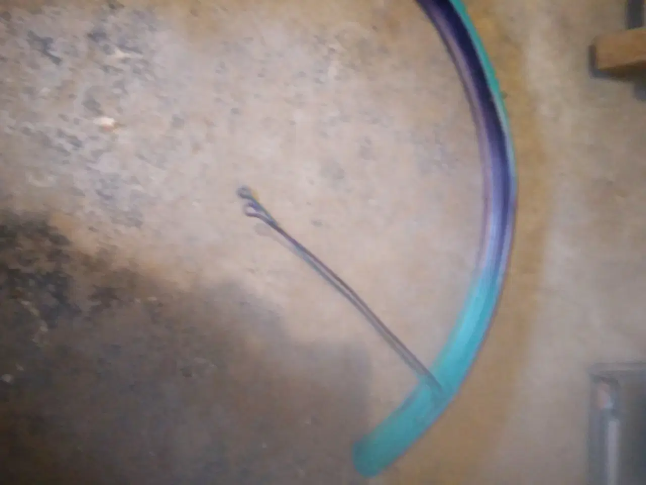 Billede 2 - Cykelskærme og barnecykel bortgives