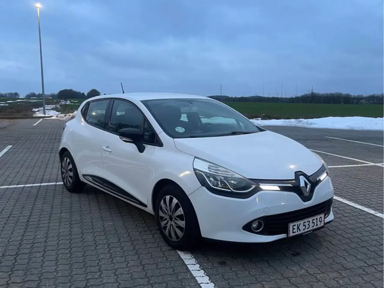 Billede 2 - CLIO IV (27,8km/L)