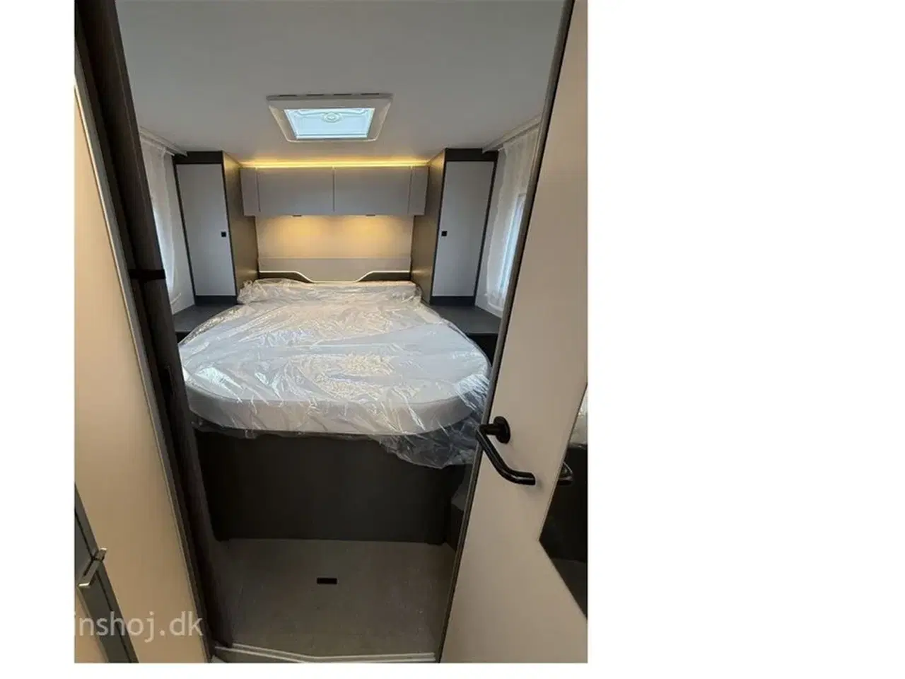 Billede 14 - 2026 - Etrusco I 7400 QBC Scandic Edition   Etrusco by Hymer er Italiensk Elegance og Komfort fra Hinshøj Caravan