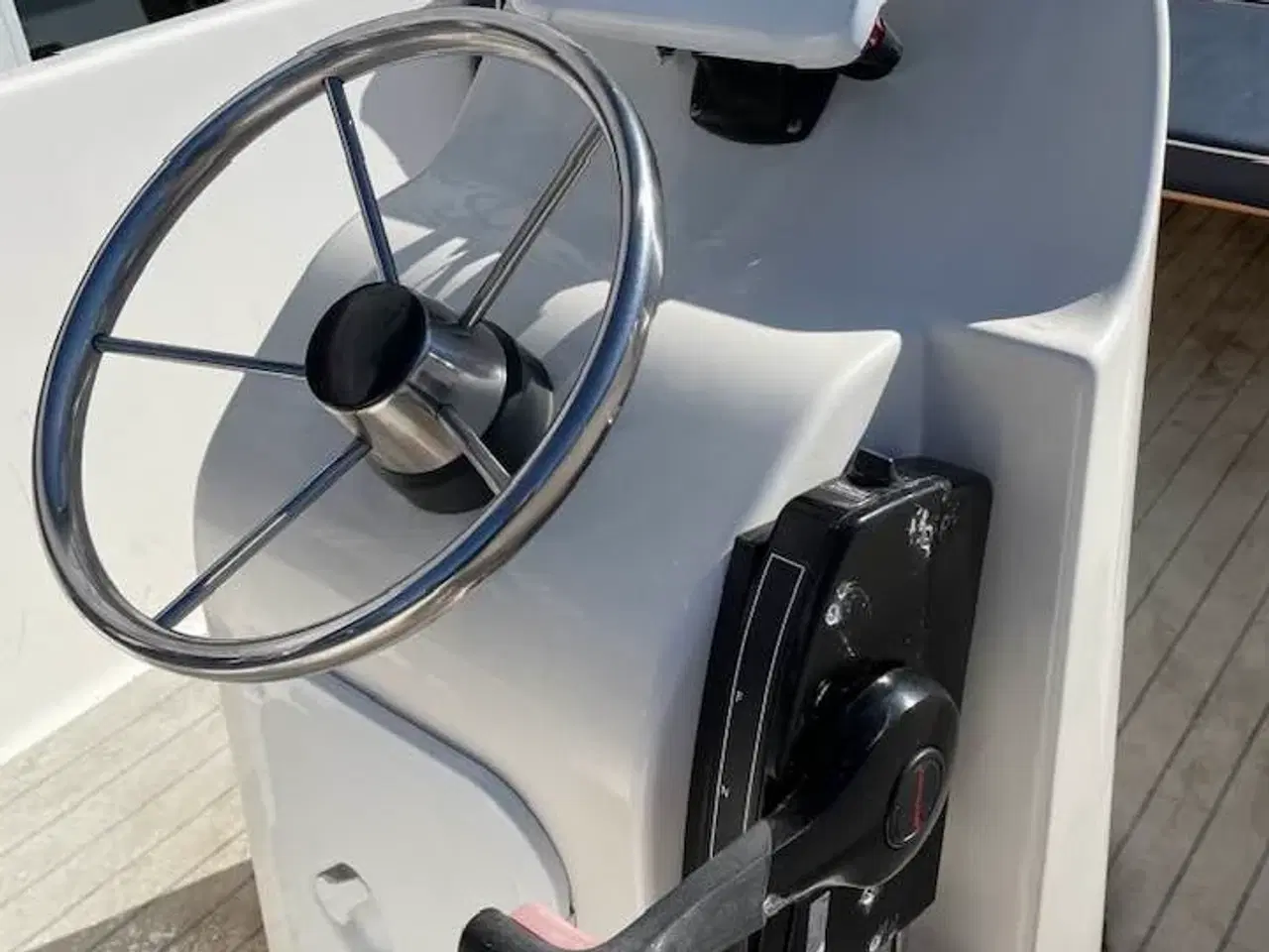 Billede 5 - 500 Classic med 40 hk Mercury-EFI 4 takt og Brenderup trailer - Anvisningssalg