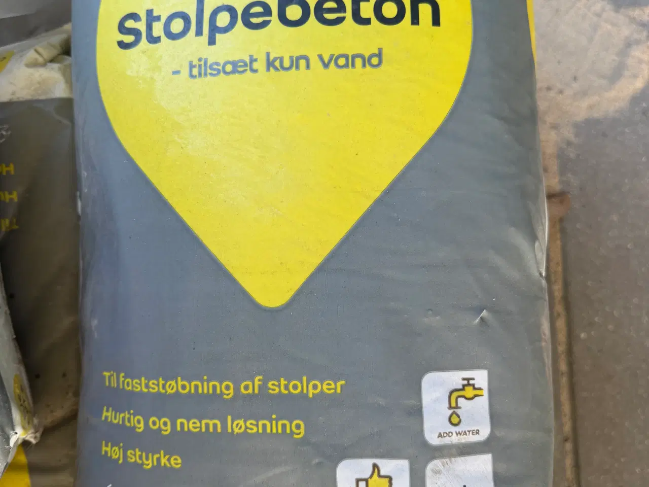 Billede 1 - Stolpebeton 