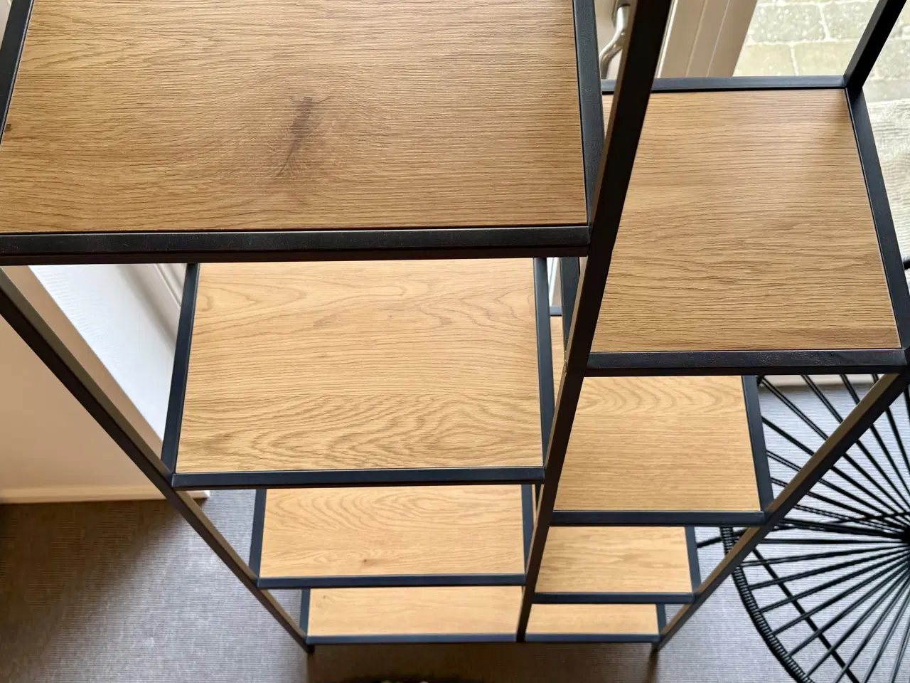 Billede 4 - Jysk Trappedal Reol – Varm Eg / Mat Sort