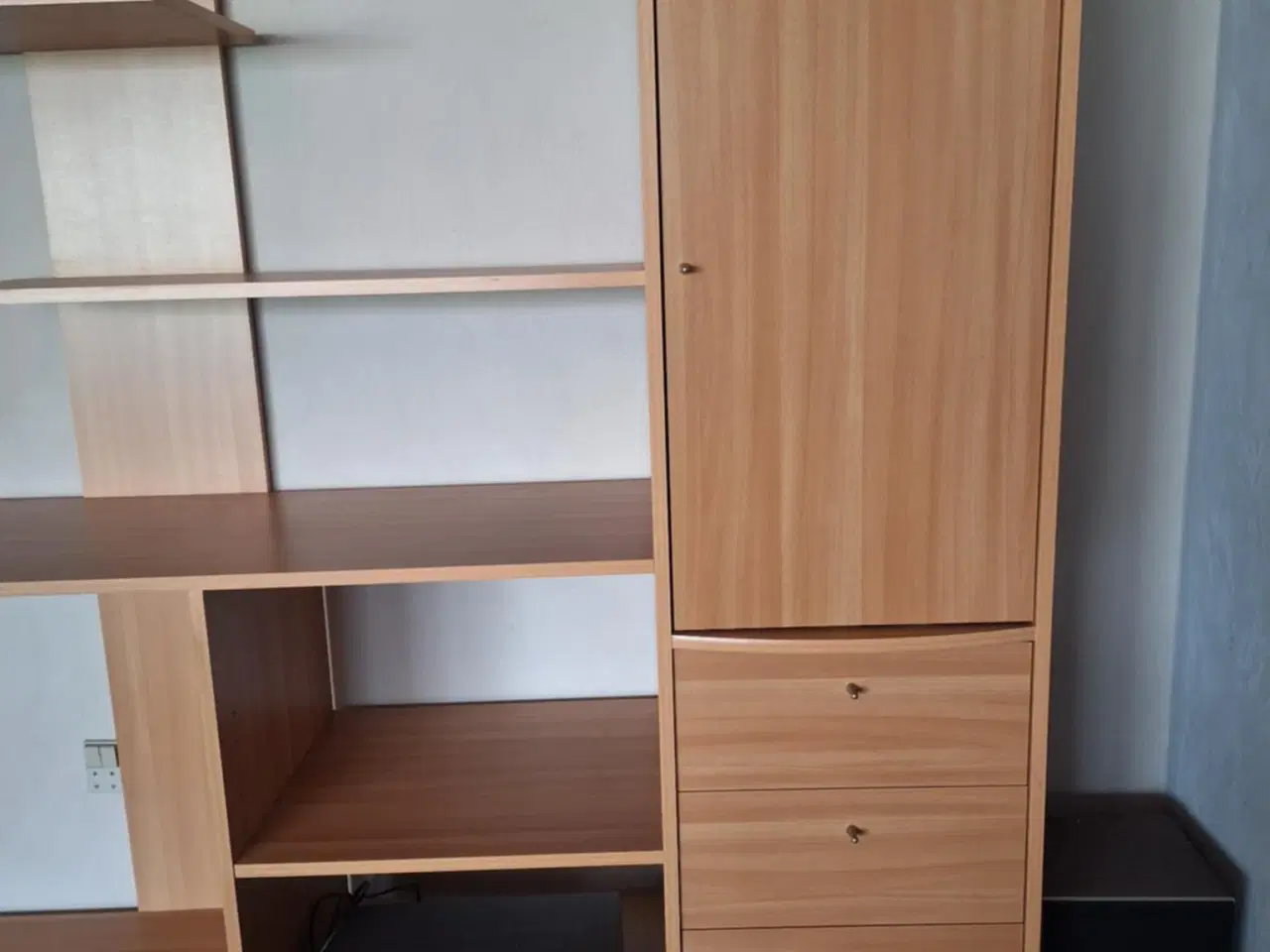 Billede 2 - Reol system laminat / glaslåger