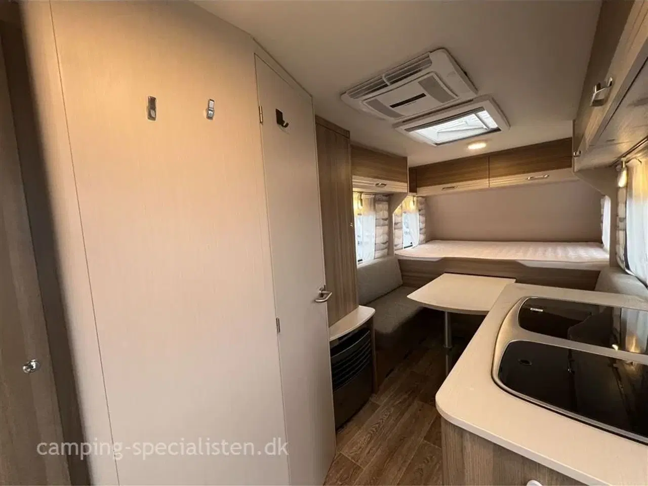 Billede 11 - 2022 - Dethleffs C joy 480 QLK   2022 Dethleffs C joy 480 QLK - Se den nu hos Camping-Specialisten.dk