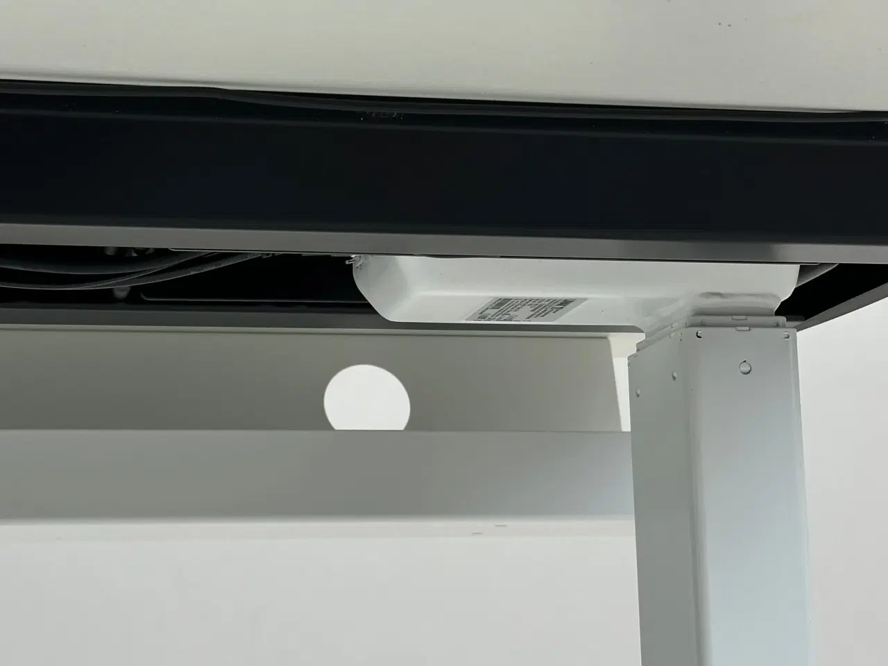 Billede 5 - Hæve-/sænkebord 120x80 - Linak (Hvid)