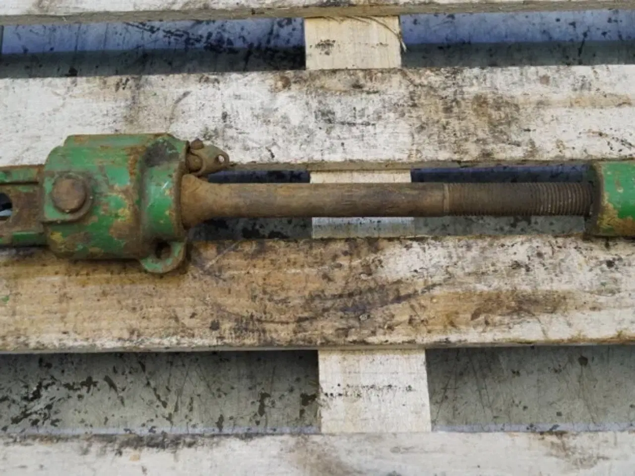 Billede 7 - John Deere 1630 Liftspindel