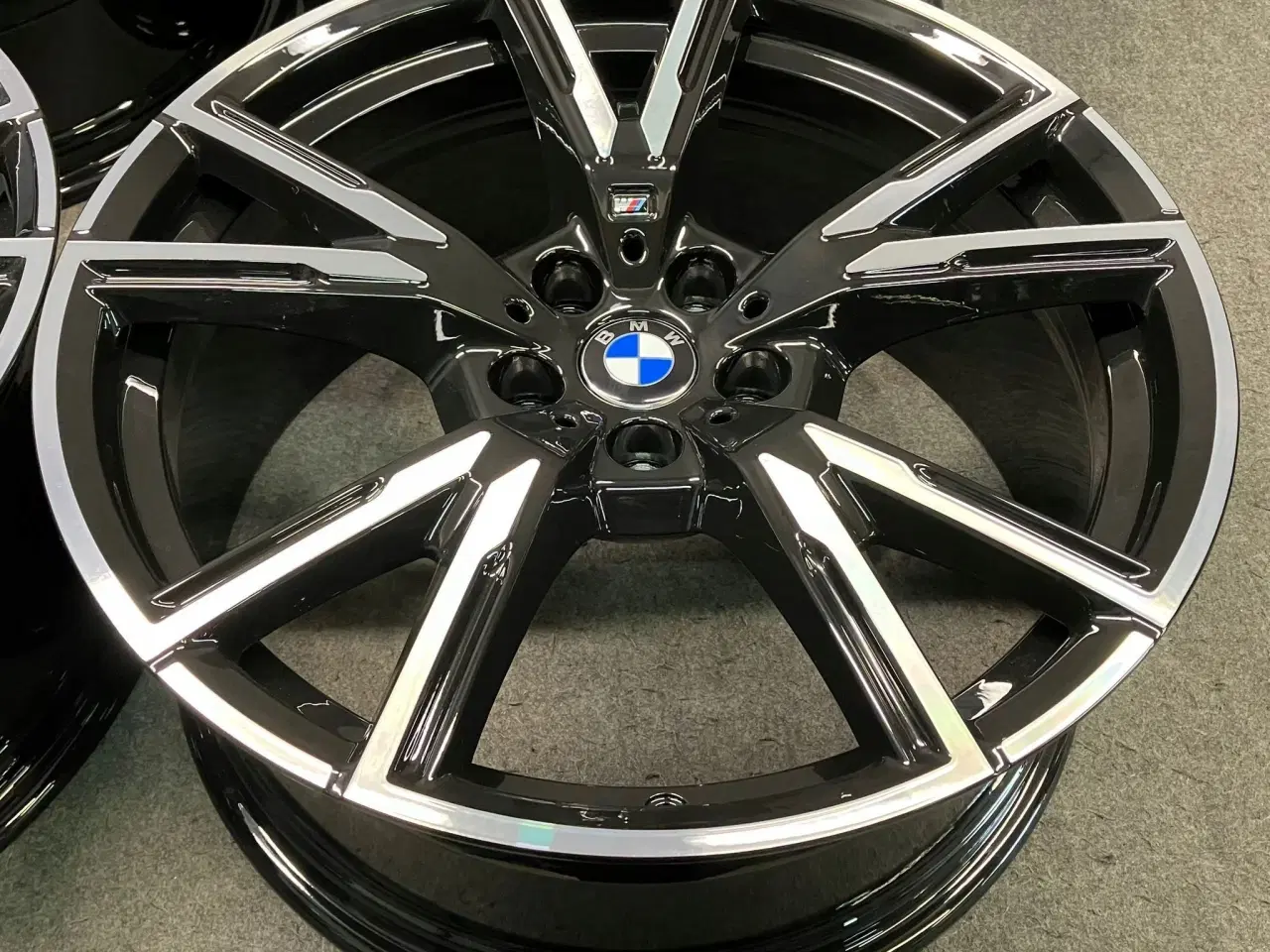 Billede 6 - ALUFÆLGE BMW 2 G42 893M 19"