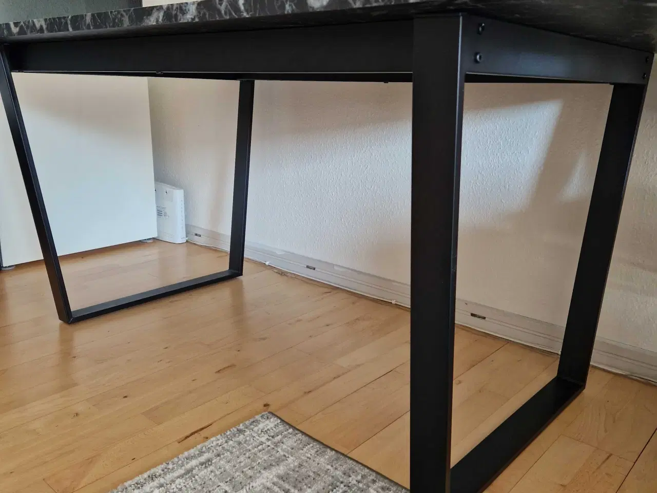 Billede 4 - Spisebord i marmor look