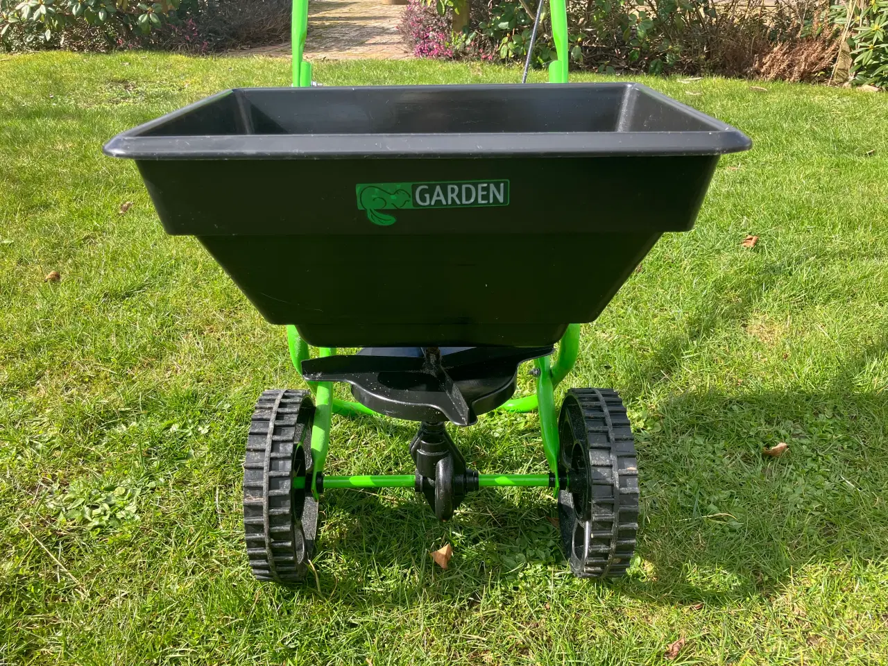 Billede 1 - Gødningsspreder