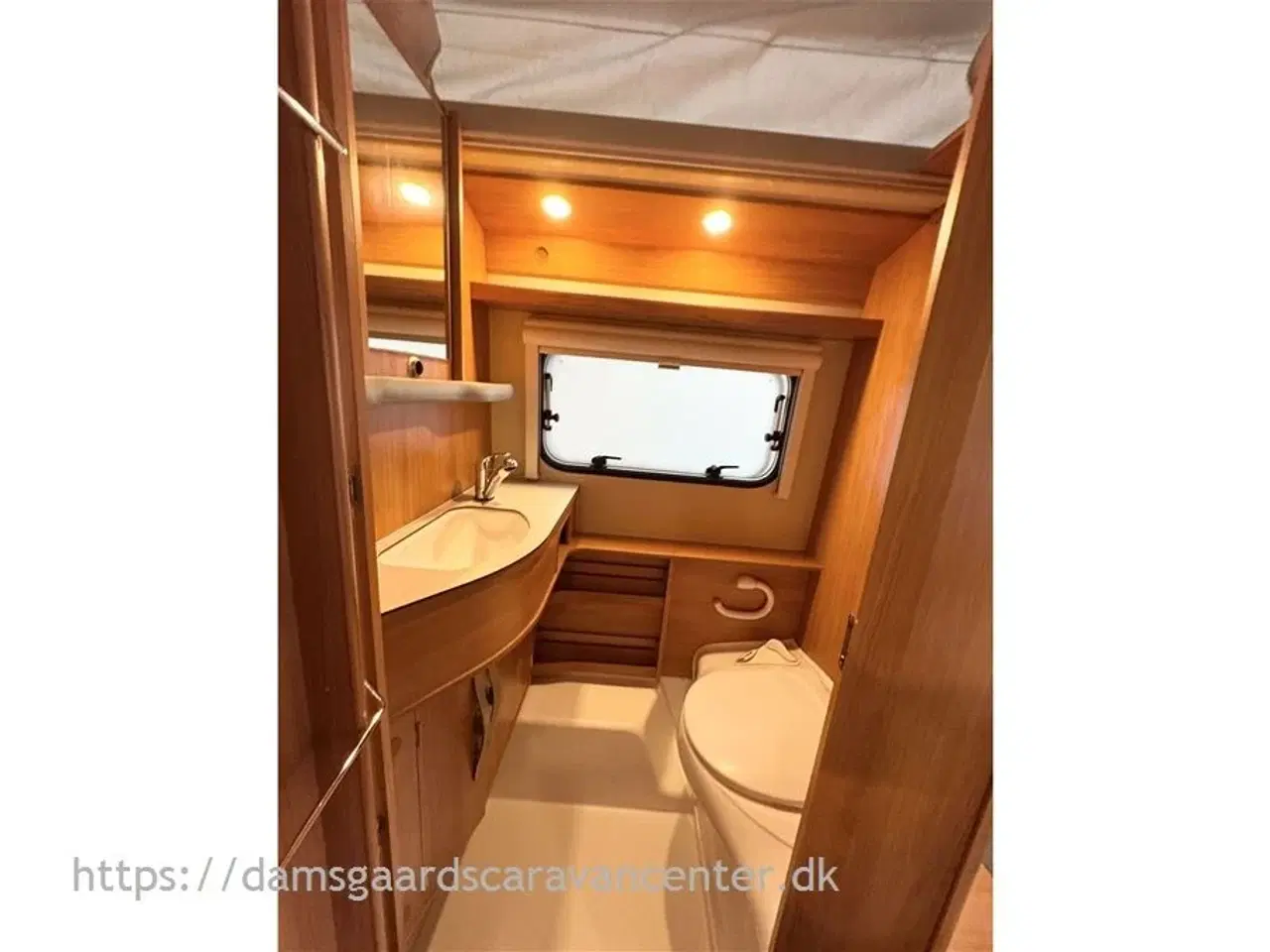 Billede 18 - 2017 - Hymer Touring Troll 540 GT   Enkeltsenge, mulighed for opredning-Markise