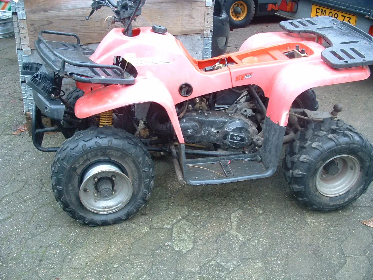 Billede 1 - defekt atv bøjet styr og bærearm ,tilstand ukendt