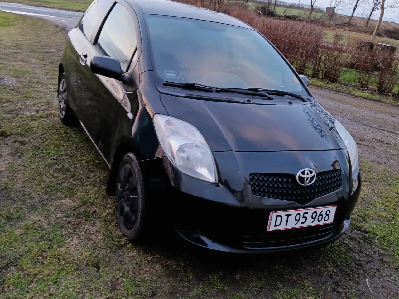 Billede 1 - Toyota Yaris 1.3