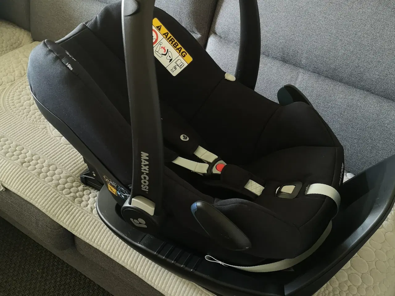 Billede 4 - 500 kr  MAXI-COSI  autostol og gratis bæresele 🙂