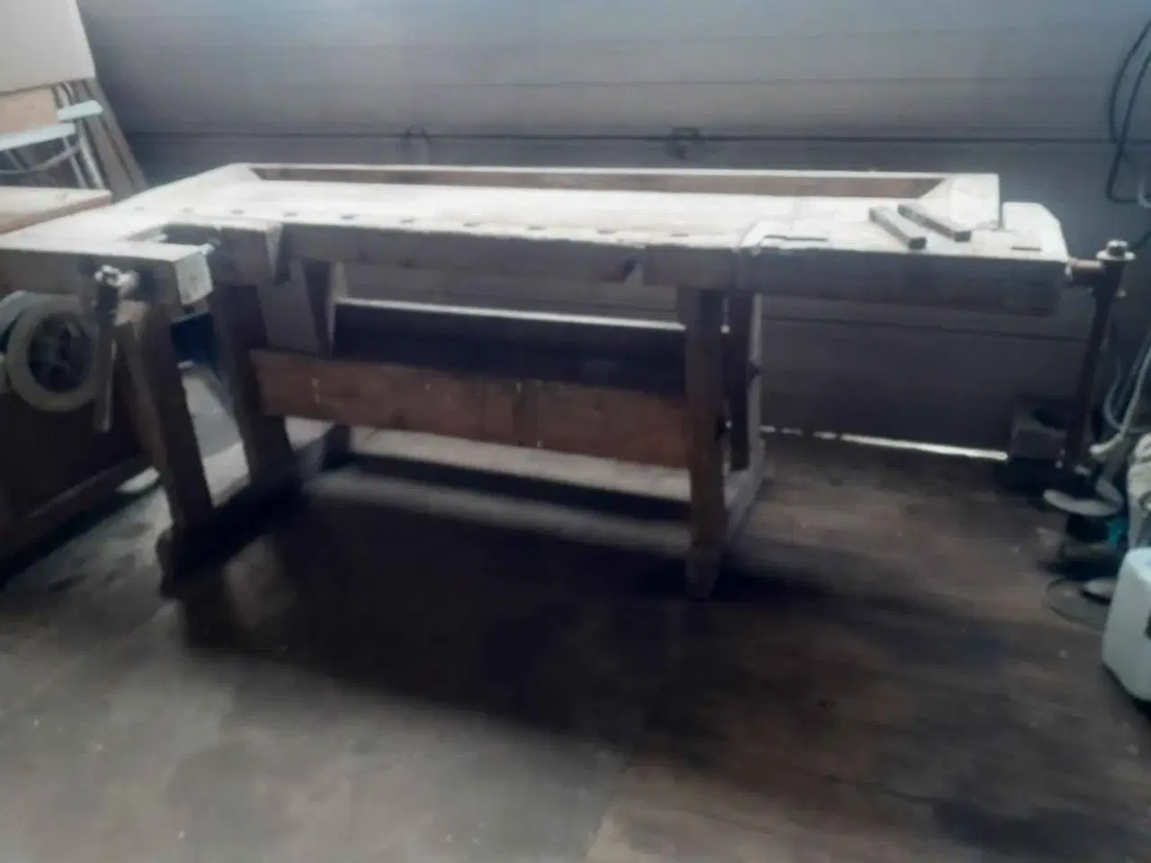 Billede 1 - Høvlbænk / arbejdsbord 