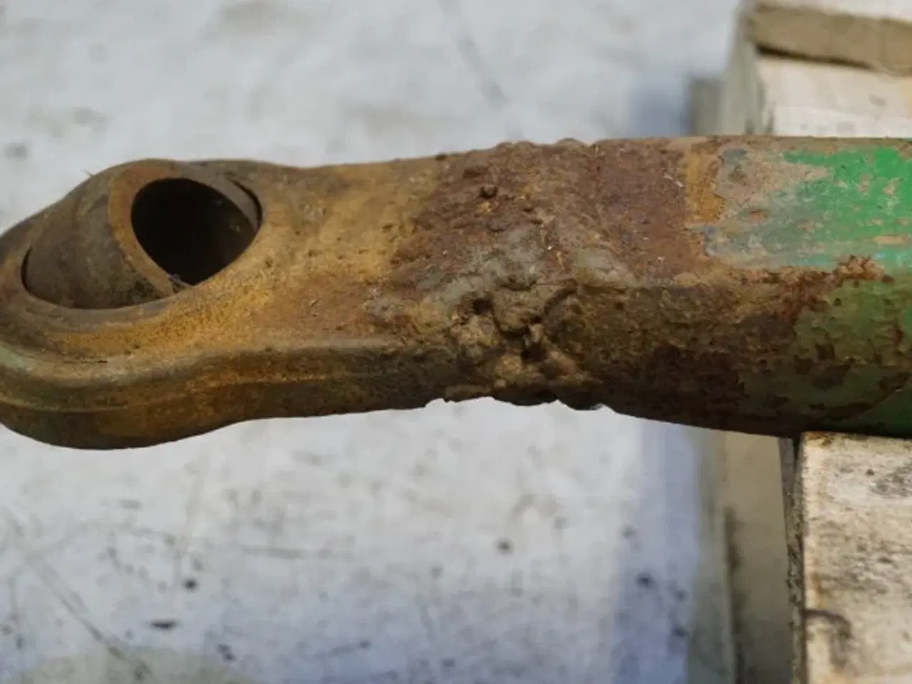 Billede 13 - John Deere 4040 L.H. Liftarm AR80667