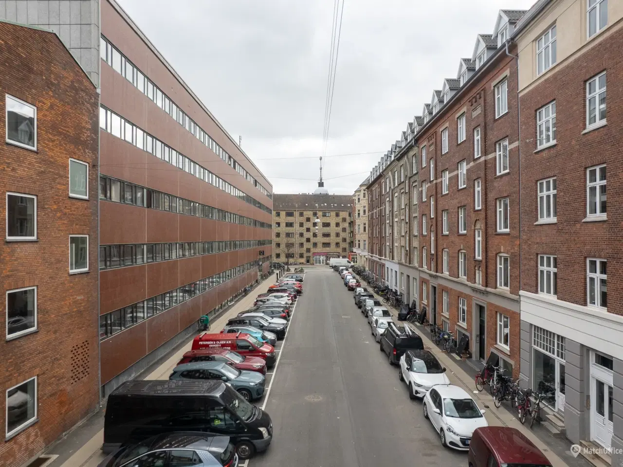 Billede 9 - SÆLGES: Regulær erhvervsandel i kælder – ideel til lager. pluklager eller hobby på Esromgade