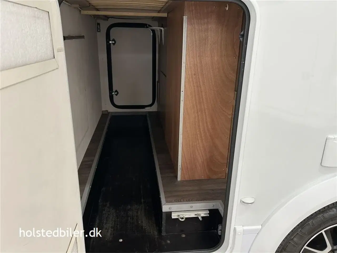 Billede 18 - 2019 - Carado V132   Kun 594 cm og lav egenvægt