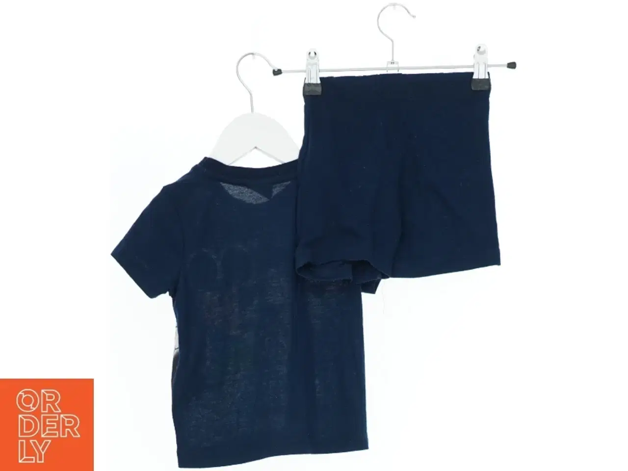 Billede 2 - Mickey Mouse T-shirt og shorts sæt fra Disney (str. 92)