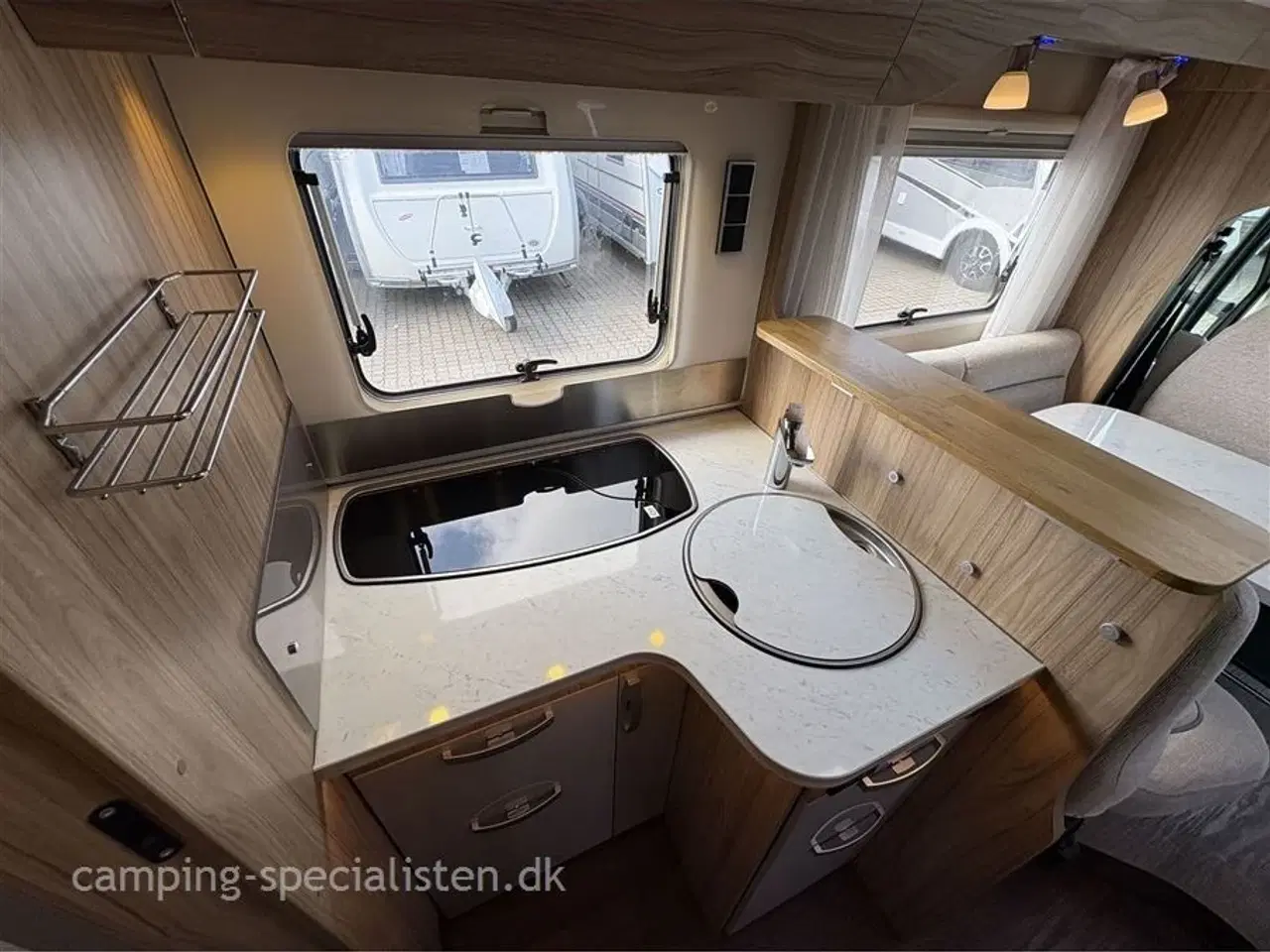 Billede 10 - 2018 - Hymer Tramp CL 698   Hymer Tramp CL 698 2018 - Se den nu hos Camping-Specialisten.dk