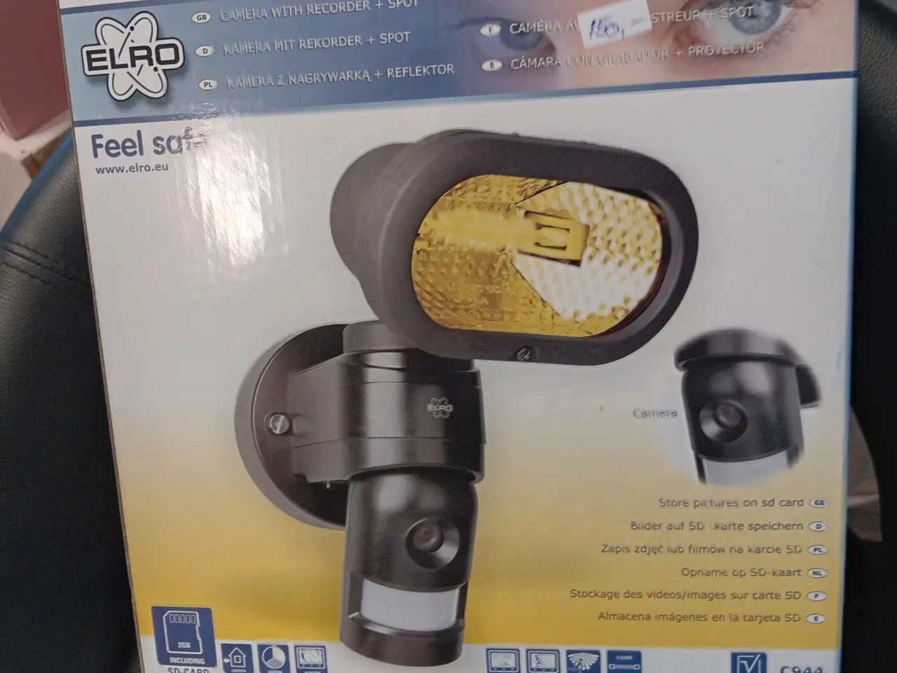 Billede 1 - Udendørslampe med camera