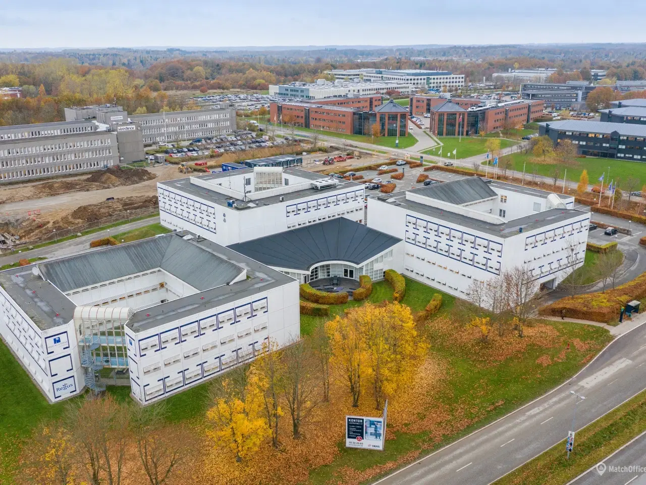 Billede 22 - Særdeles præsentabel kontorejendom m. gode faciliteter