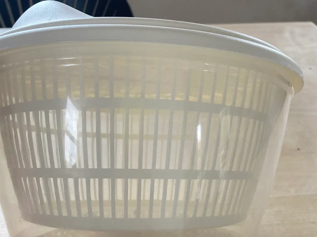 Billede 2 - IKEA salatslynge i hvid plast